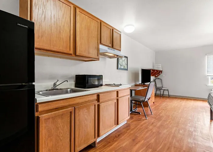 Woodspring Hotel Tulsa