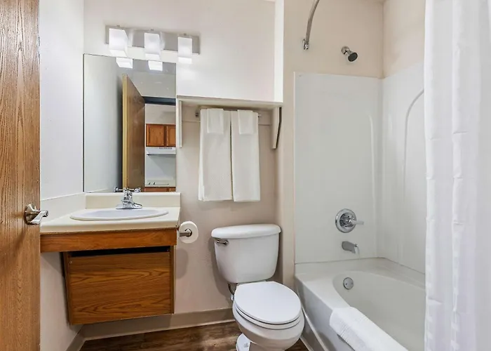 Woodspring Hotel Tulsa