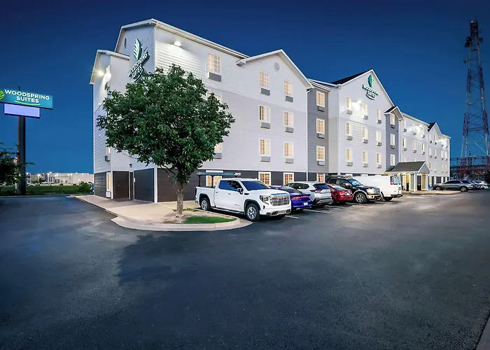 Hotel Woodspring 3*