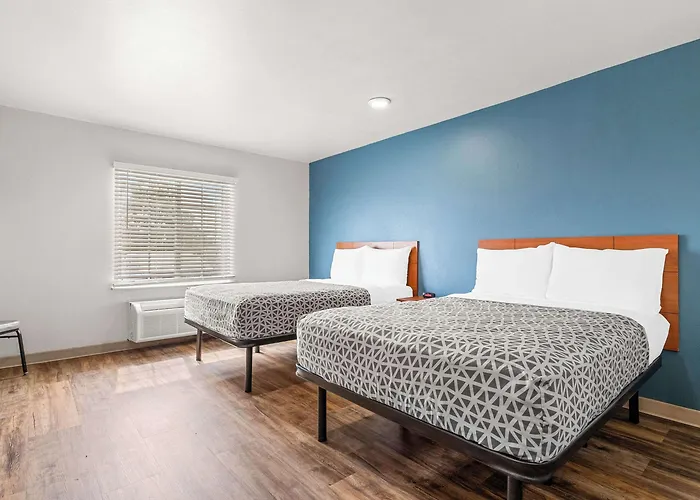Woodspring Hotel Tulsa