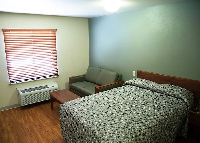 Woodspring Hotel Tulsa